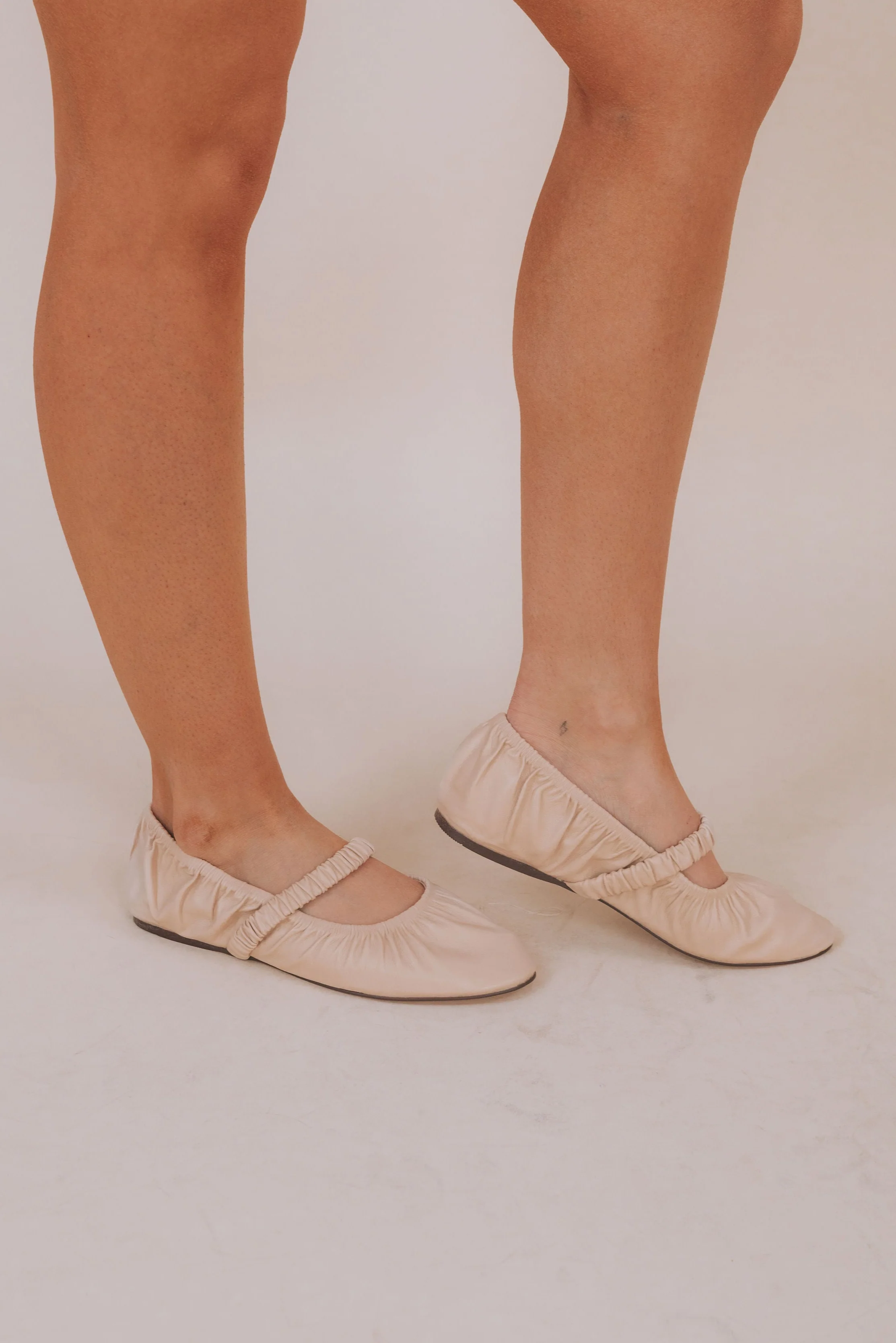 CHINESE LAUNDRY - Avery Mary Jane Ballet Flat - Image 4