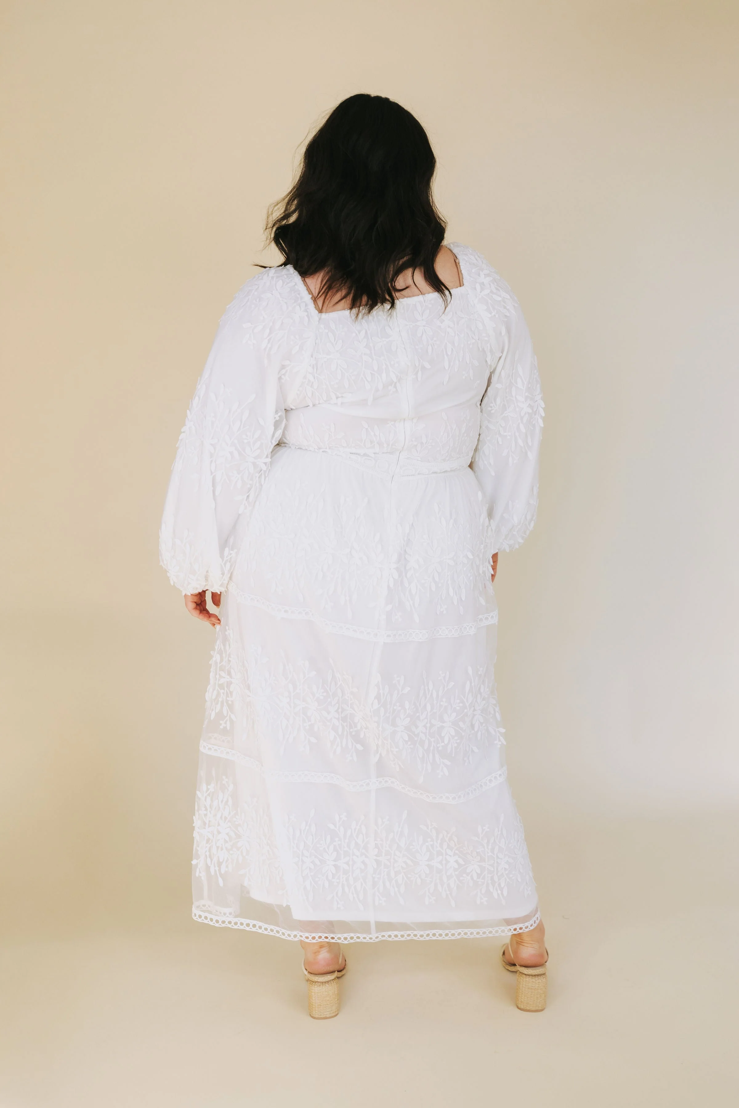 EXCLUSIVE - The White: Evelyn - Image 11