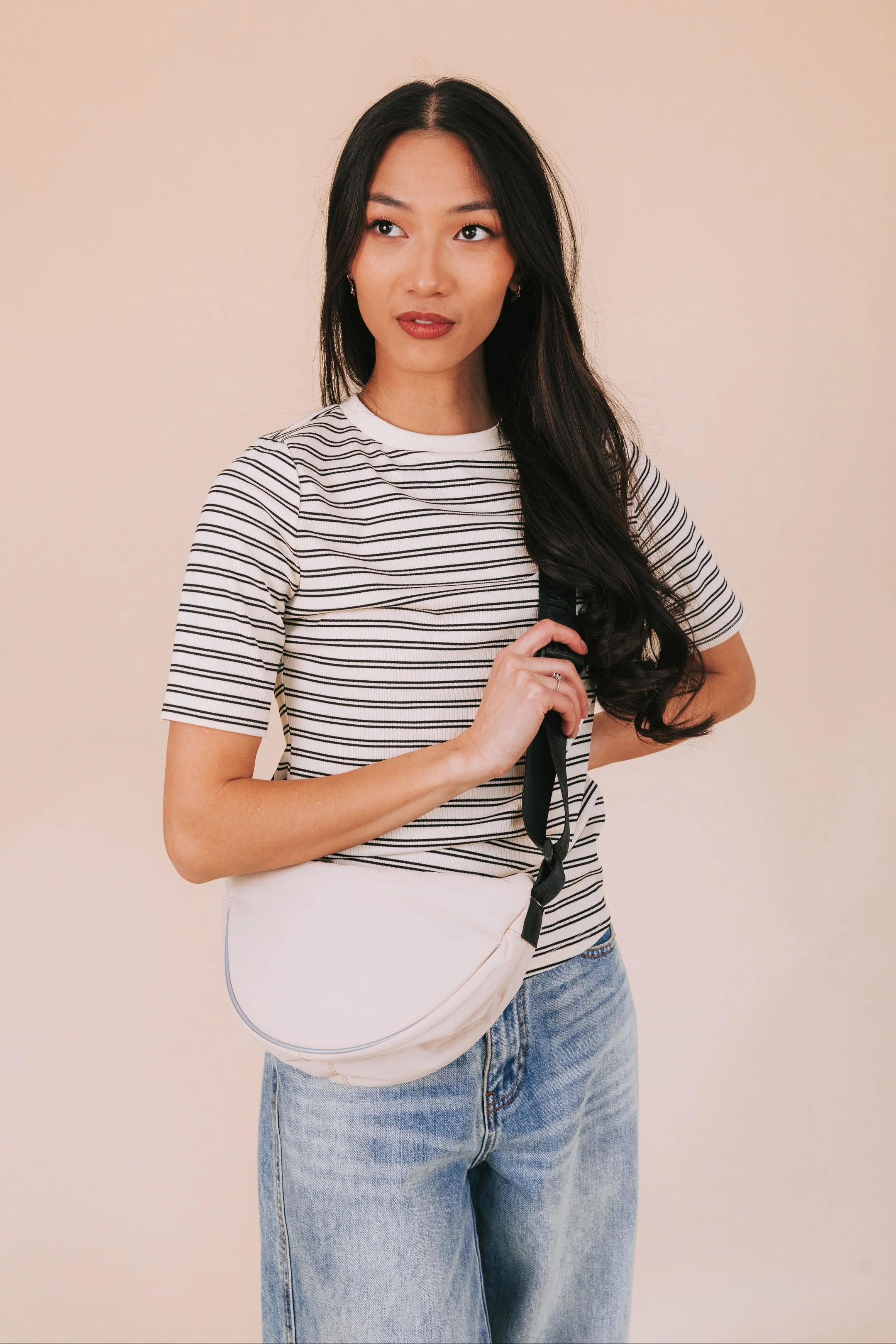 FREE PEOPLE - Bulls Eye Sling Bag - Image 4
