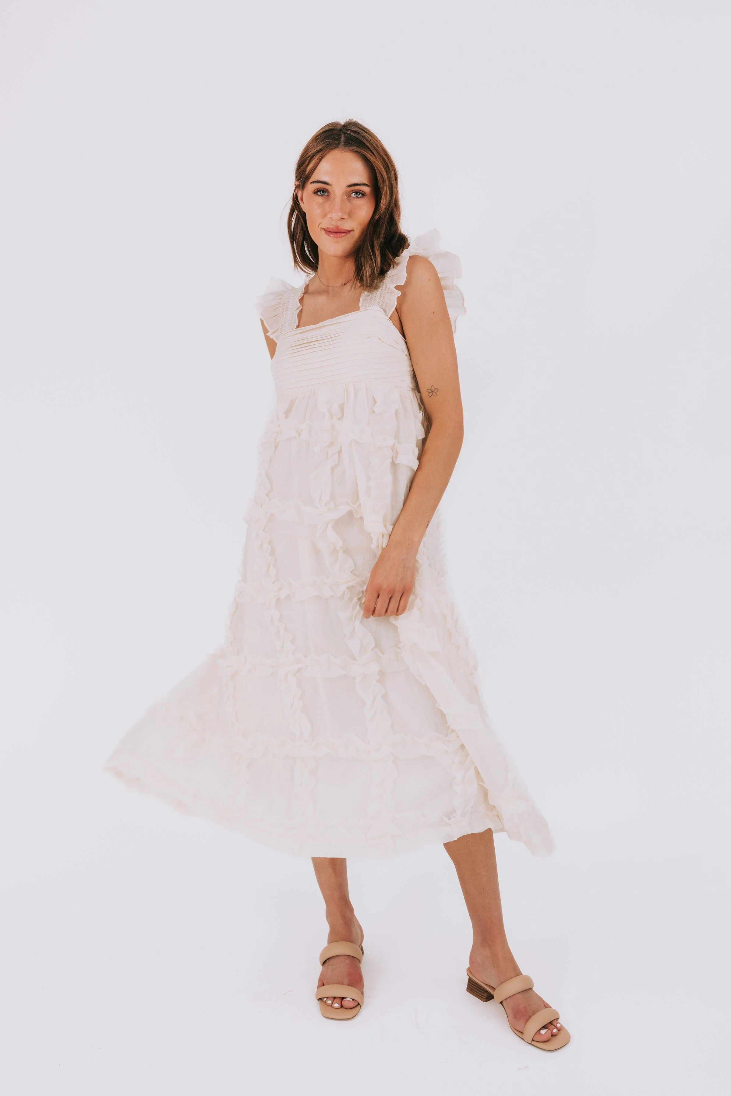 Vogue Ruffle Dress - Image 5